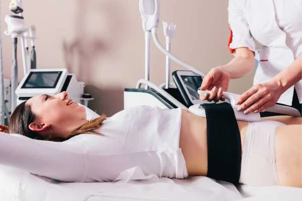 woman having body sculpting to help improve her body image and her mental health Sydenham